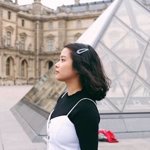 Meet your Posher, Mia